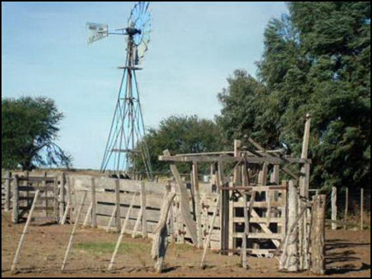 7428 ha. con riego en Lihuel Calel (Rio Negro)